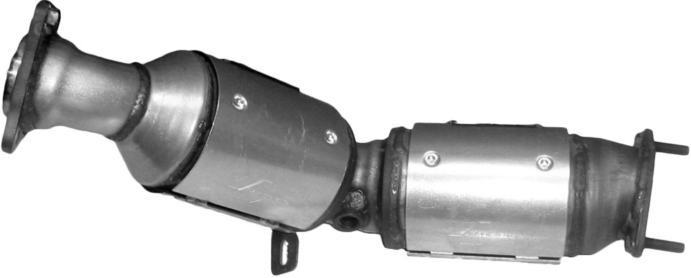 17116 Passenger Side Catalytic Converter, Federal EPA Standard, 46-State Legal (Cannot ship to CA, CO, NY or ME), Exact Fit Series, Direct Fit