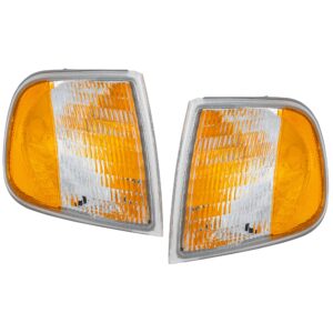 Driver and Passenger Side Halogen Corner Light, Without bulb(s)