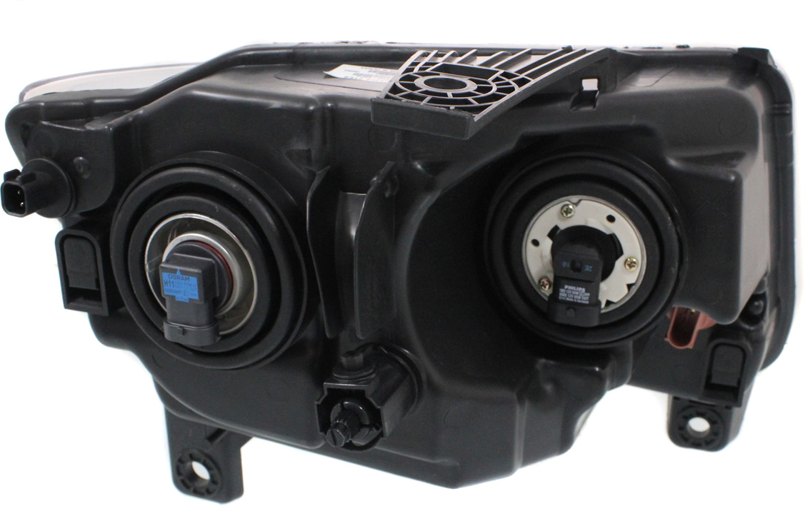 Driver and Passenger Side Halogen Headlights, With bulb, Laredo/Laredo E/Laredo X Models