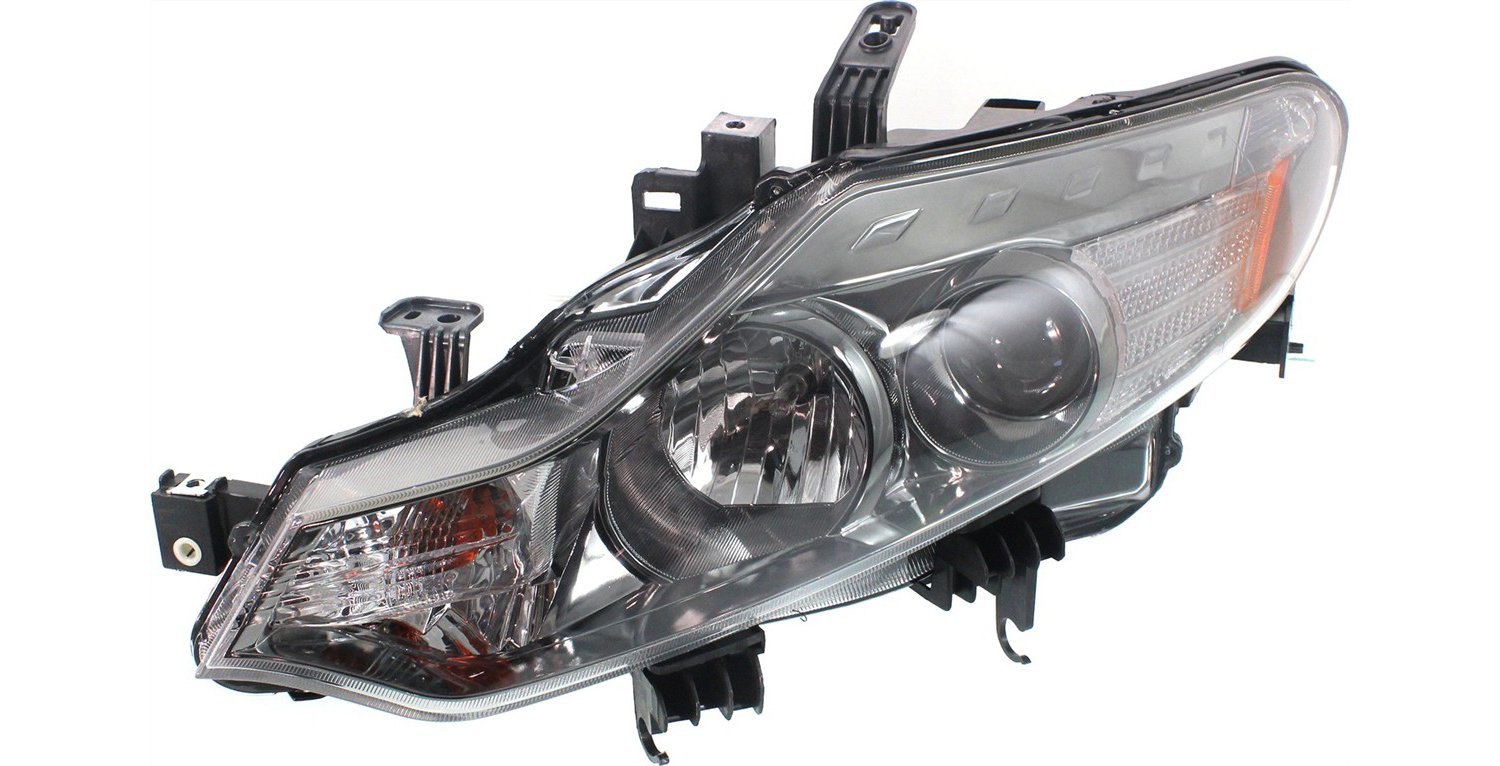 Driver and Passenger Side Halogen Headlights, With Bulbs