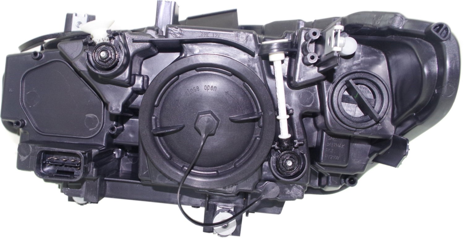 Driver and Passenger Side Headlights, with Bulbs, Halogen, For Models without HID Option