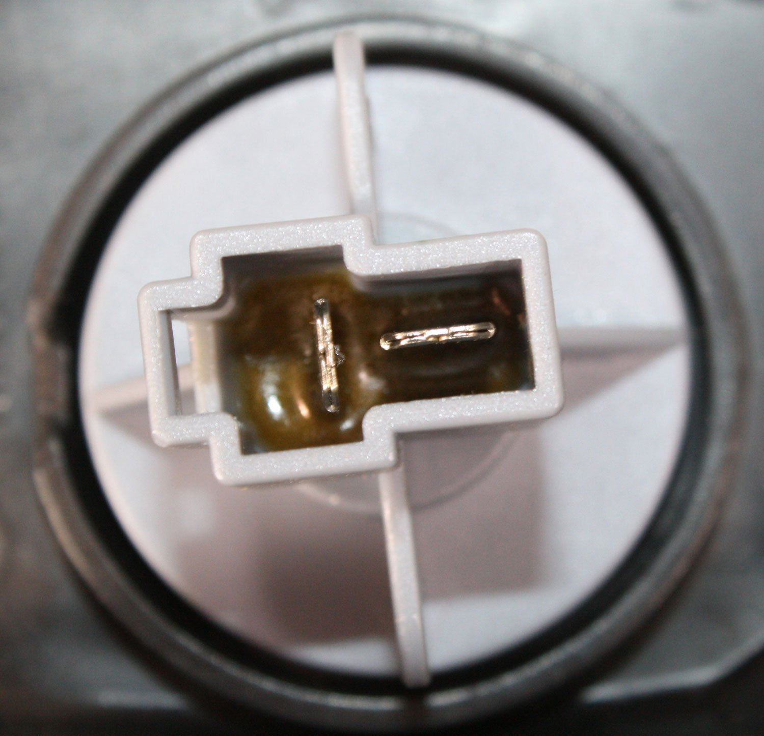Driver and Passenger Side Headlights, with Bulbs, Halogen, without Sport Package