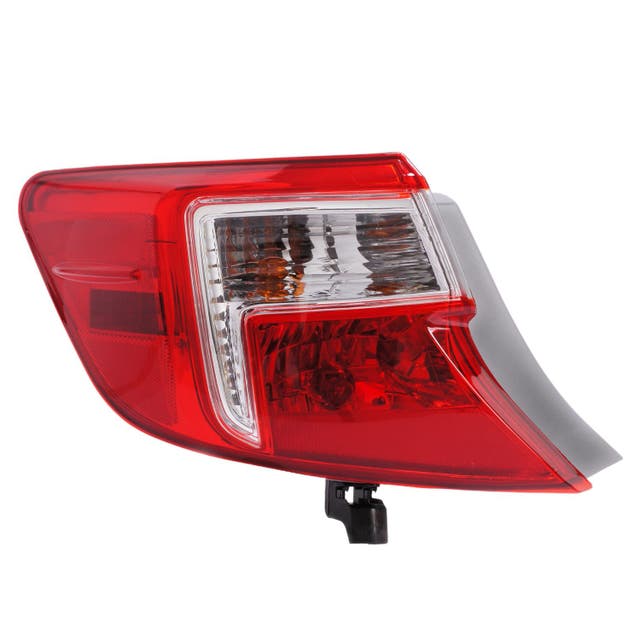 Eagle Eyes TY1184-B000R | Toyota Camry Right Tail Light Assembly