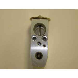 Global Parts Distributors A/C Expansion Valve | 3411392
