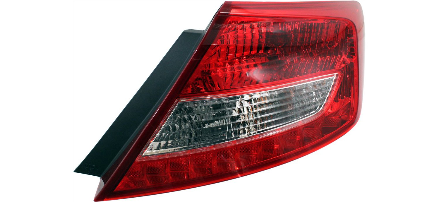 Driver and Passenger Side Halogen Tail Light, With bulb(s), OE Comparable Finish - Image 3