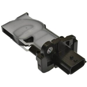 Standard Motor Products MAS0508 | Mass Air Flow Sensor