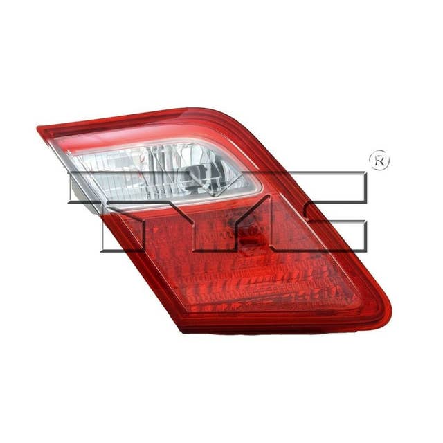 TYC Left Inner Tail Light Assembly for a Toyota Camry | 17-5250-00-9