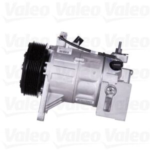 Valeo Silver A/C Compressor for a Nissan Altima | 815532